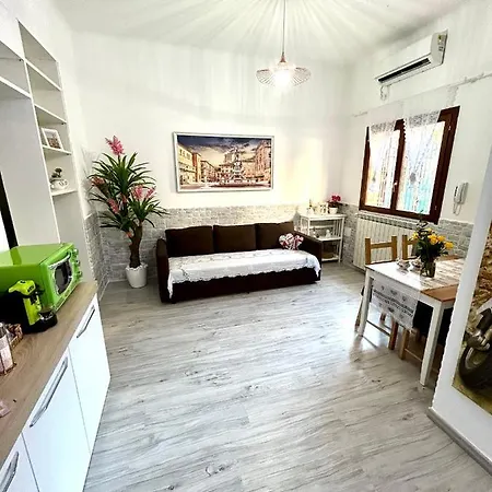 La Casetta - Casa Indipendente Con Parcheggio Privato Διαμέρισμα